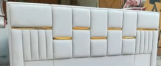 Cabecera Premium 'Elegance' (Art Déco con Insertos Espejados)