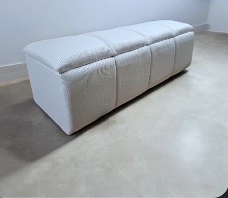 Banqueta Pie de Cama 'Majestic' - Modelo 5 (Imperial, Tela, Botón de Tela, Pata Cónica Metálica)